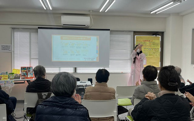 第73回健康サポート相談会「ハンドケア講習会・高血圧について知ろう」の様子01
